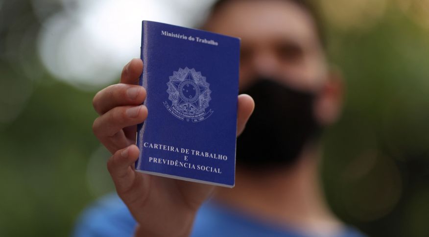 Brasil perde mais de 265 mil vagas de emprego com carteira assinada em dezembro