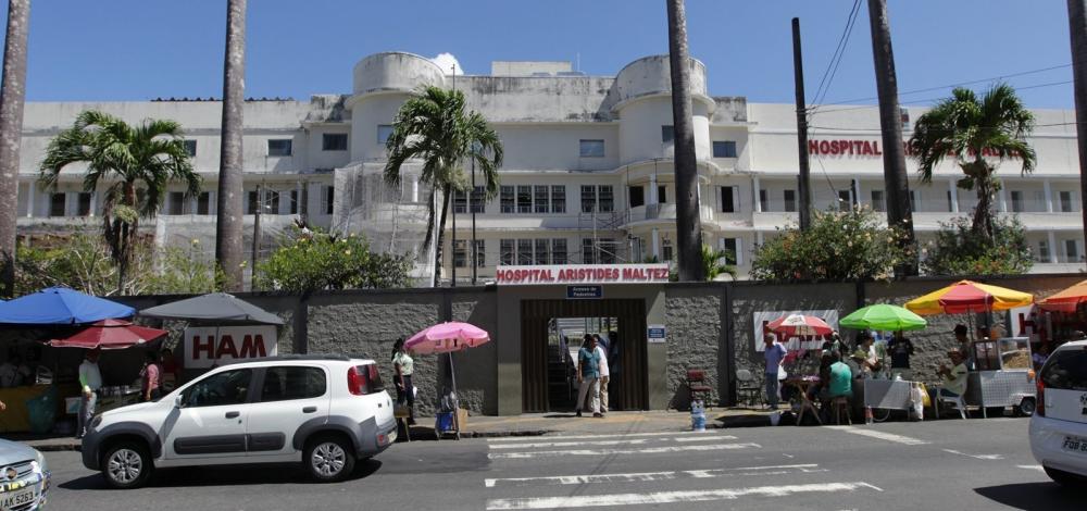 Hospital retoma atendimentos em Salvador após surto de Covid entre profissionais