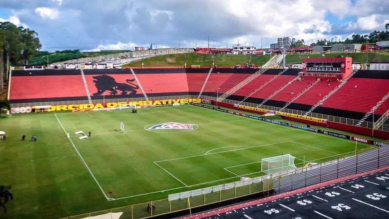 Torcedores do Vitória esgotam ingressos para primeiro Ba-Vi de 2022
