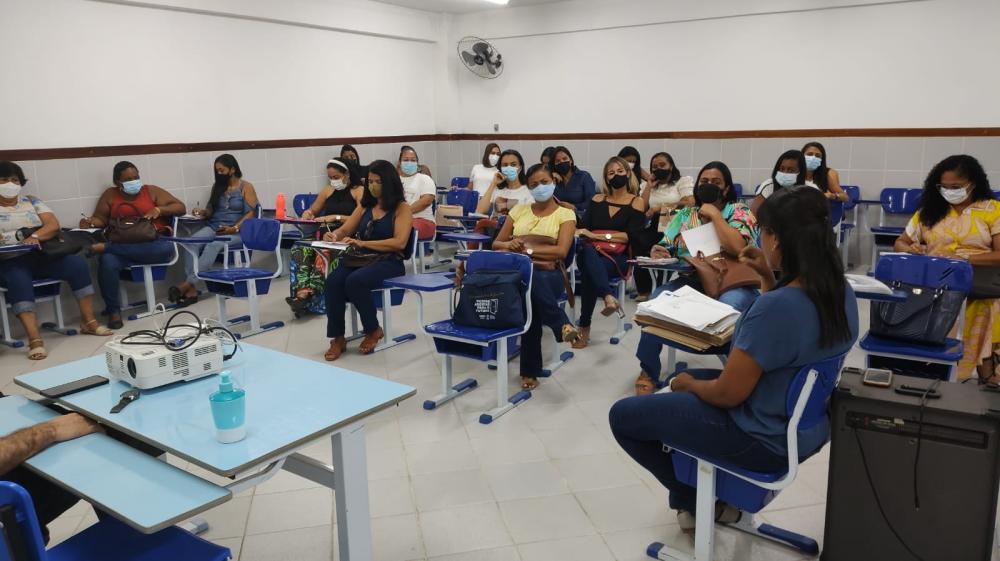 Prefeitura de Mata de São João e Centro Lemann oferecem formação a diretores educacionais