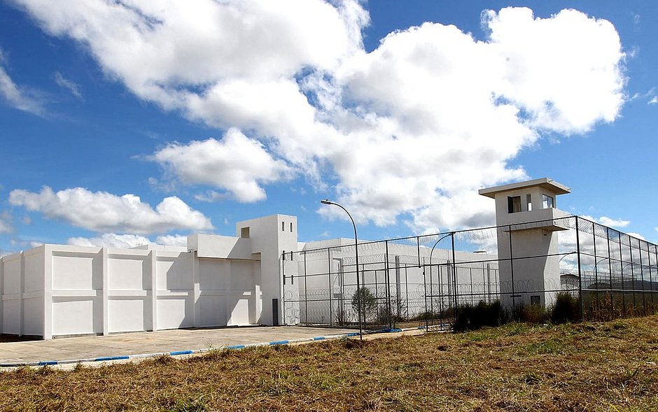 Sete presos fogem do presídio de Eunápolis, no sul da Bahia