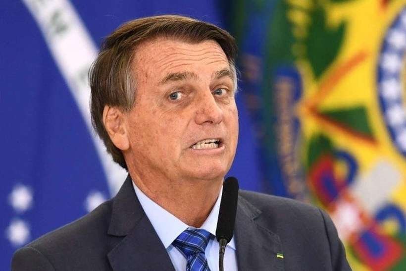 Bolsonaro critica “canalhas” que querem cercear a liberdade