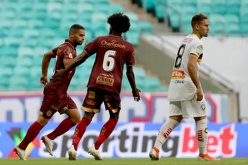 De goleada, Bahia vence o Globo-RN na Fonte Nova 