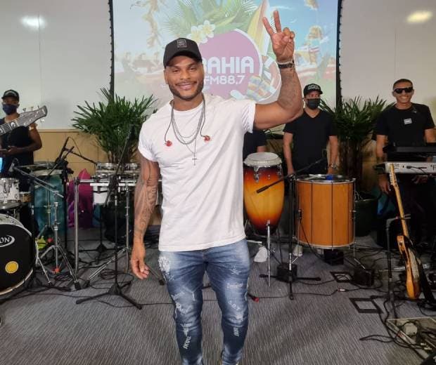 Tony Salles fala sobre adaptações em shows por limitação de público: 'Muito difícil'