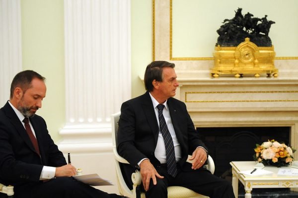 Bolsonaro decide trocar chefe do cerimonial da Presidência