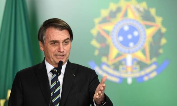 Ucrânia: Repórter chama guerra de massacre, e Bolsonaro retruca