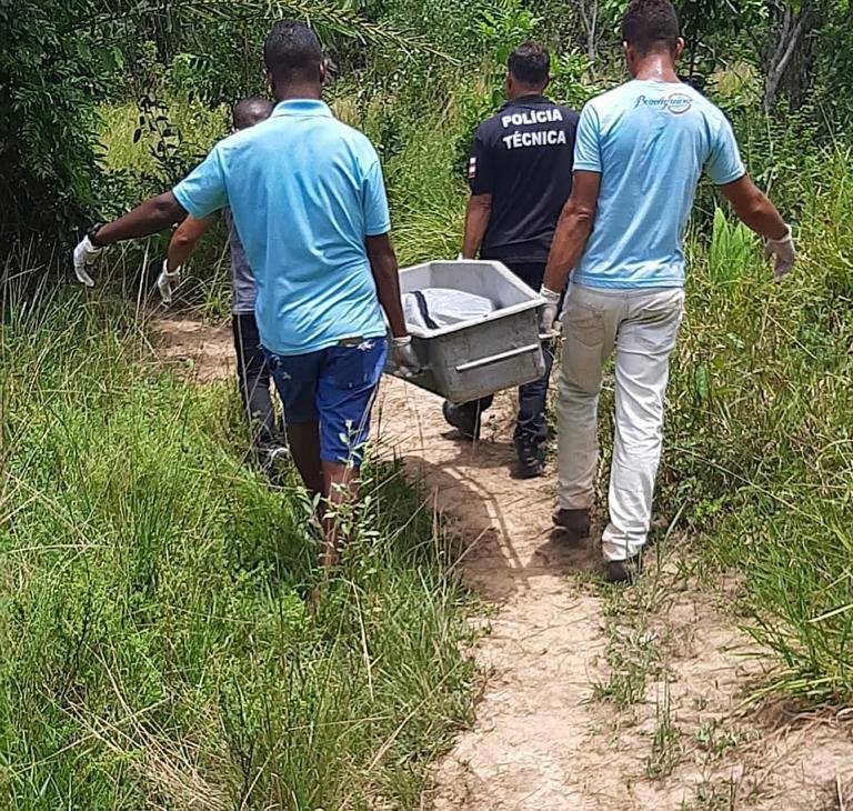 Corpo em estado avançado de decomposição é encontrado em Mata de São João