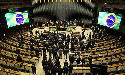 Janela partidária fica aberta até 1º de abril