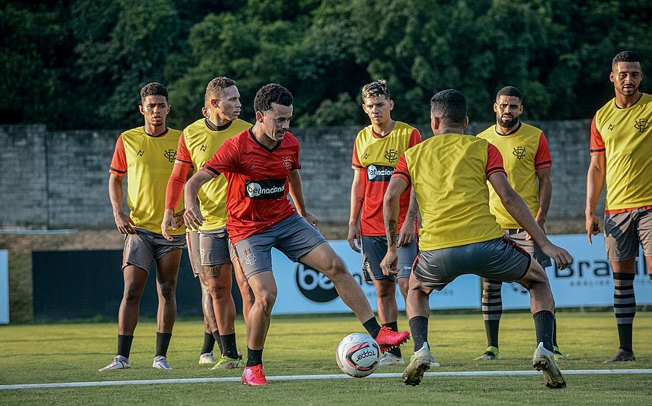 Pra cima! Vitória volta ao G4 do Baianão se vencer o Doce Mel