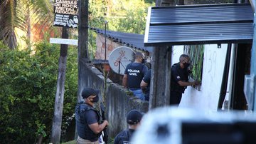 Homem é preso após espancar, estuprar e matar enteada de quatro anos em Camaçari