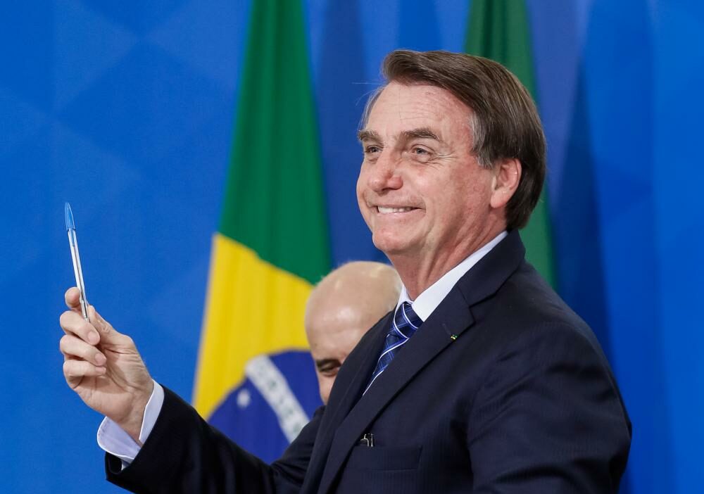 Bolsonaro sanciona programa habitacional para policiais