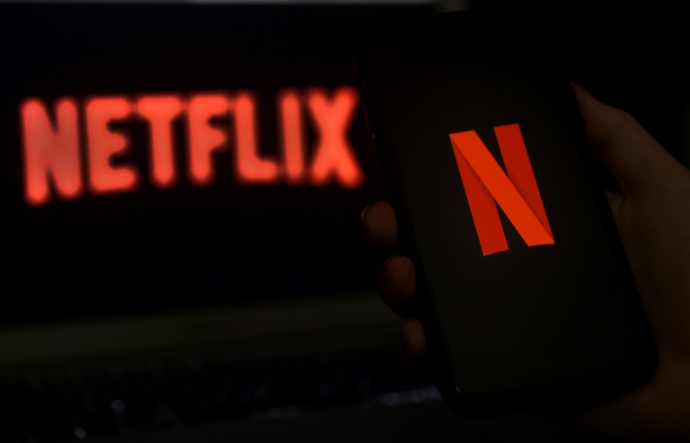 Netflix vai cobrar quem ‘dividir’ senha com outras pessoas