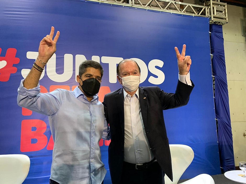 Leão oficializa aliança com ACM Neto e pré-candidatura ao Senado