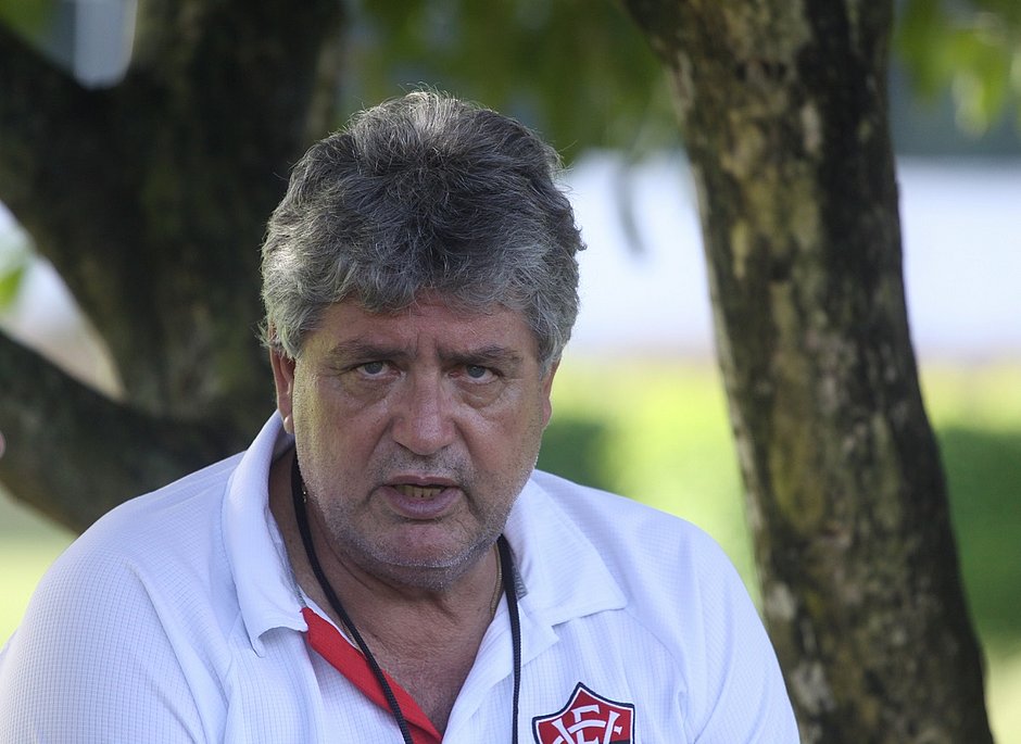 Após demissão de Dado Cavalcanti, Vitória anuncia retorno de Geninho