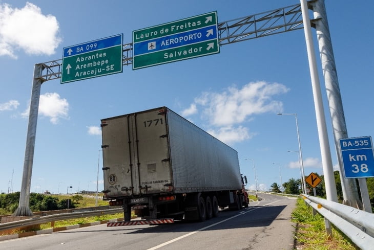 Passageiro morre após ser baleado durante assalto a ônibus na Via Parafuso