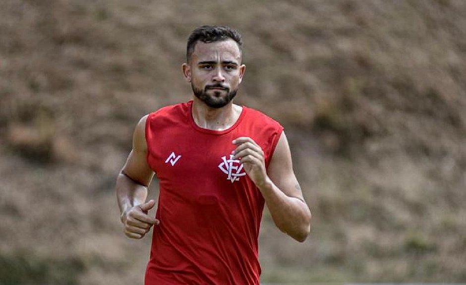 Guilherme Lazaroni se apresenta à torcida do Vitória: 'Sou um cara ofensivo'