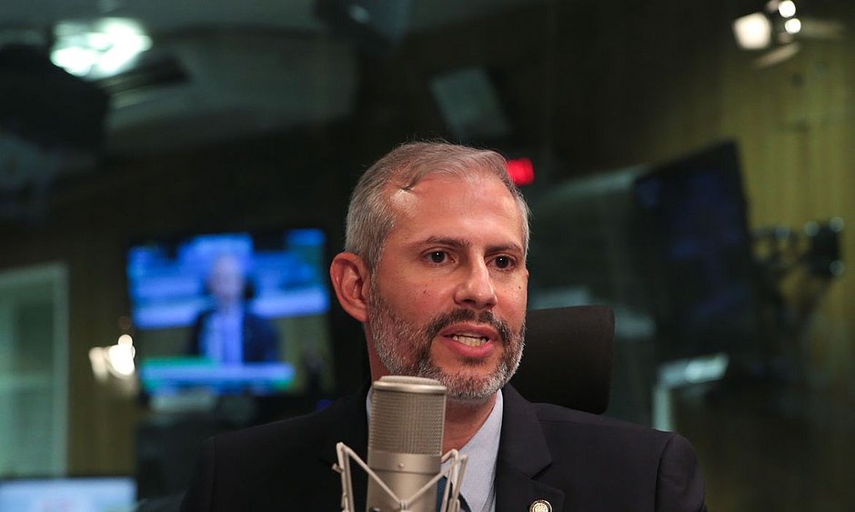 Victor Godoy é nomeado como novo ministro da Educação