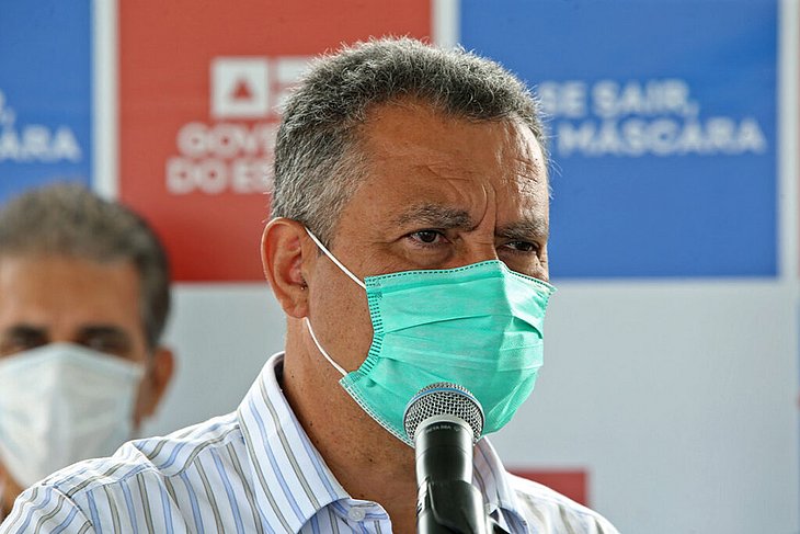 Governo faz balanço e pode desobrigar, nesta sexta, uso de máscaras na Bahia