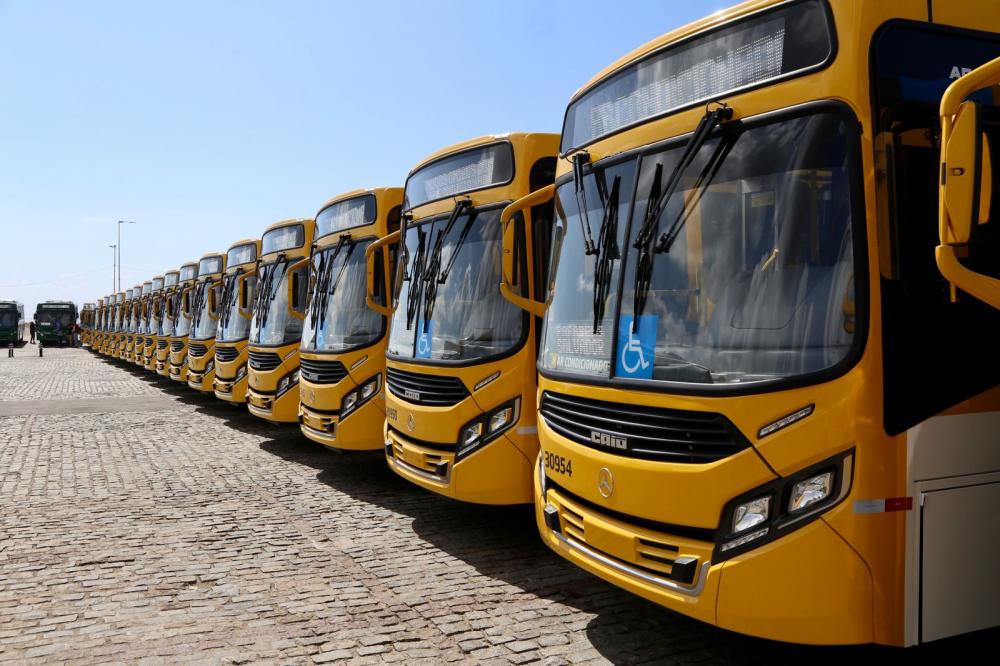 Sem subsídio, passagem de ônibus será reajustada para R$ 4,90