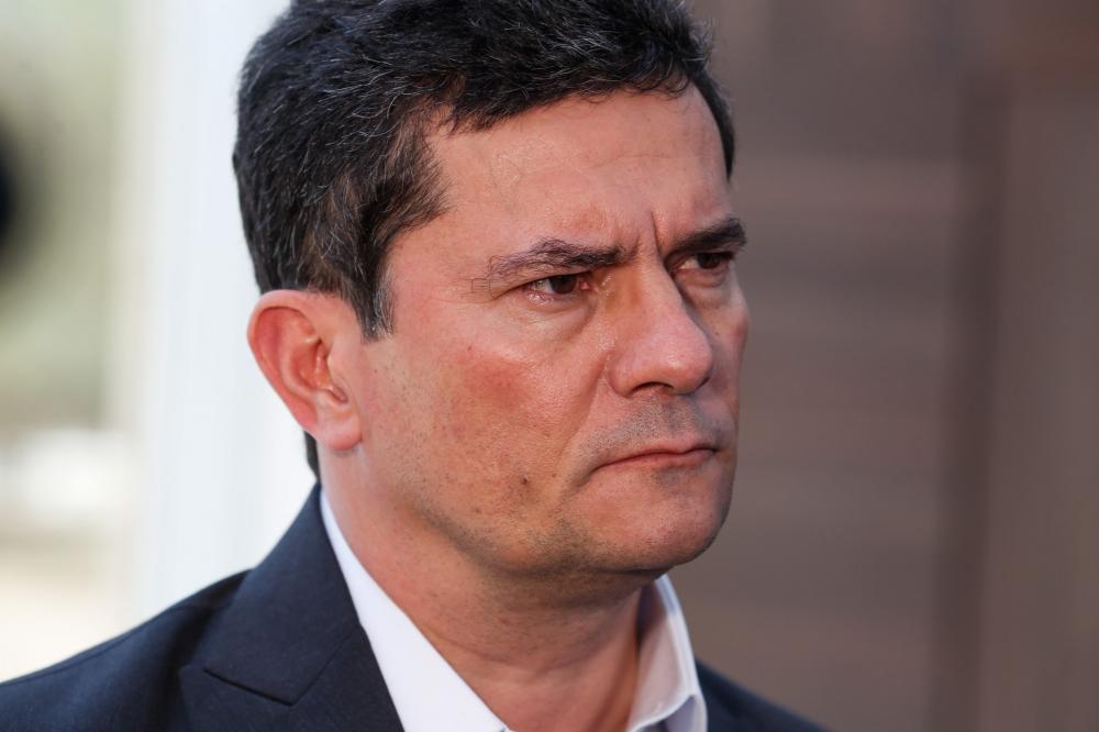 Moro deixa o Podemos, desiste da disputa à Presidência e será candidato a deputado