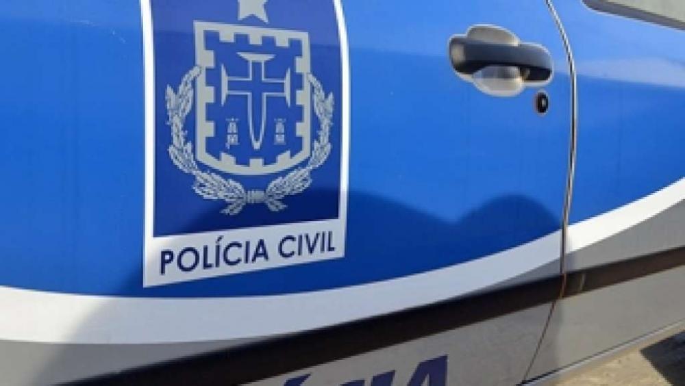 Acusado de comandar tráfico de drogas em Mata de São João se entrega à Polícia Civil 