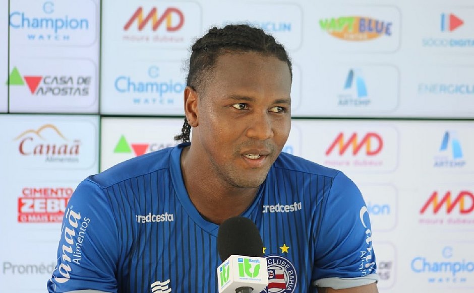 Rodallega diz que eliminações aumentam peso do Bahia na luta pelo acesso