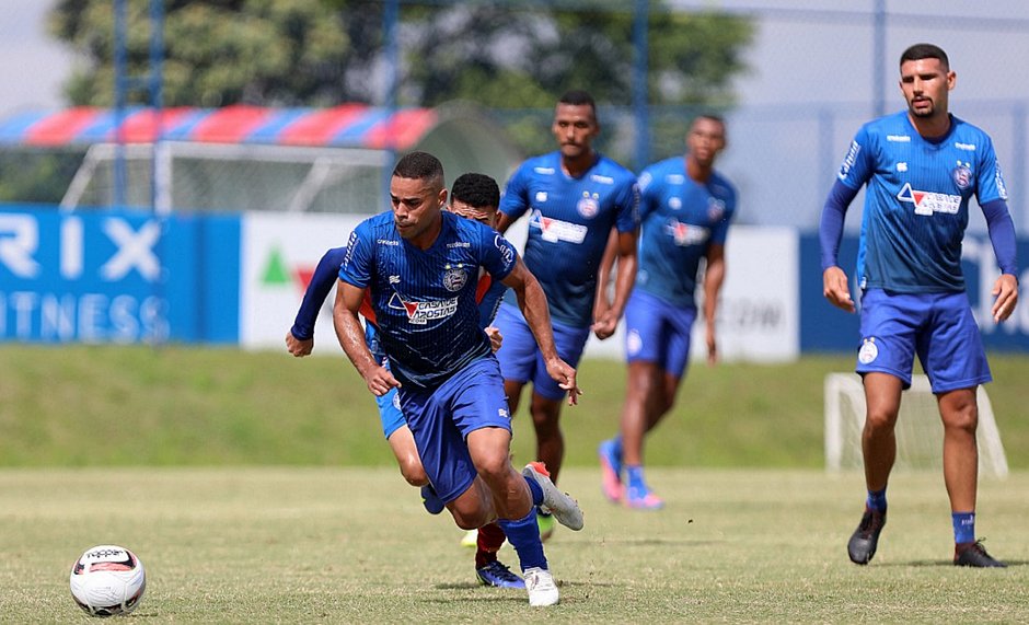 Guto comanda treino tático e ajusta Bahia para estreia na Série B