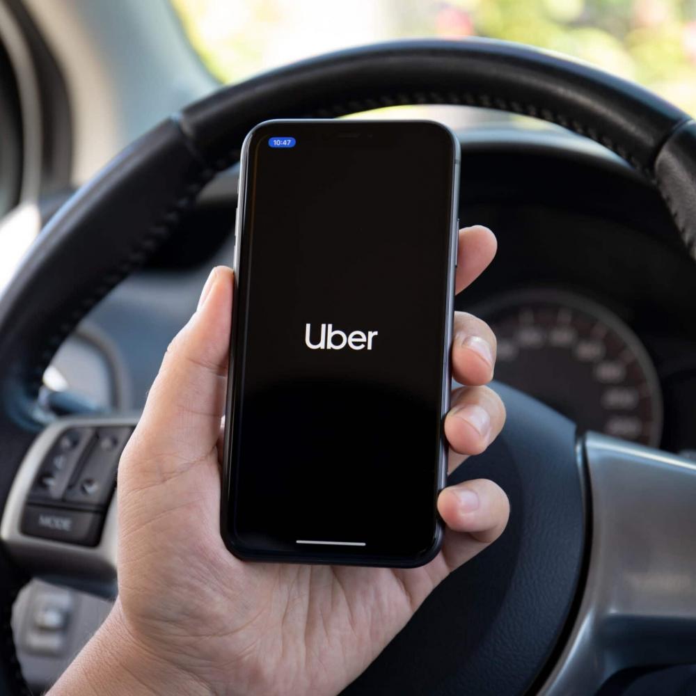 Uber vai mostrar valor da corrida e destino detalhado para motoristas