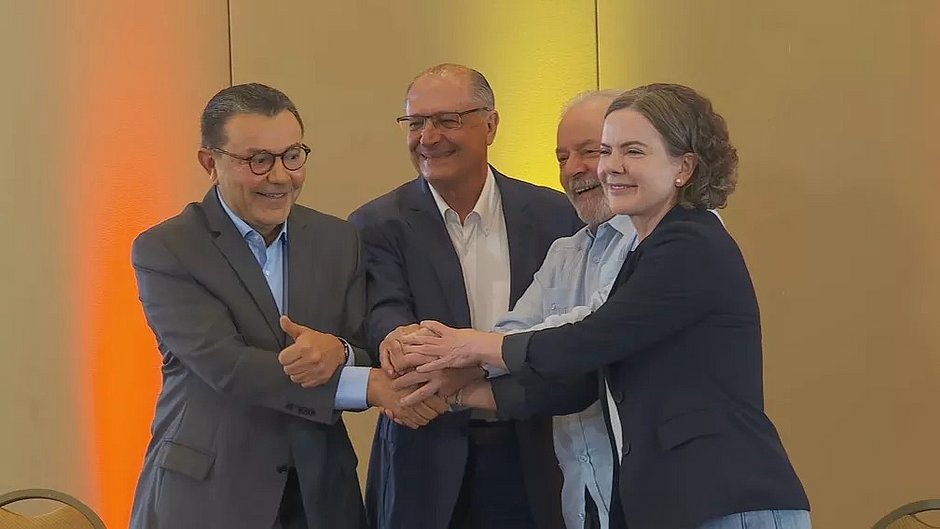 PSB oficializa indicação de Alckmin para vice na chapa com Lula