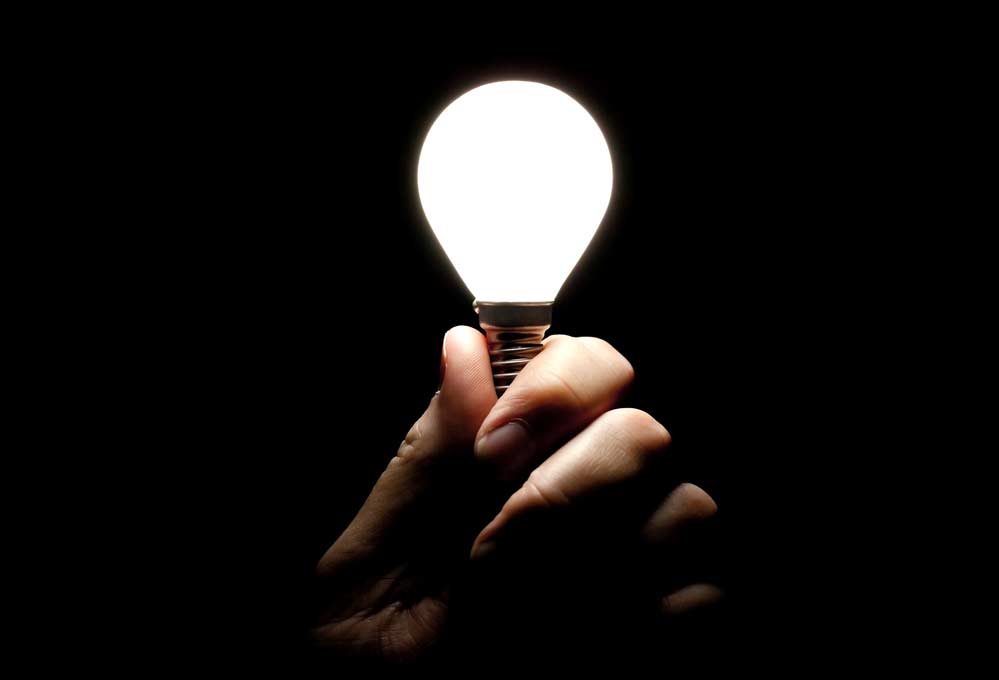 Conta de luz deve ficar com bandeira verde até o final do ano, diz ONS
