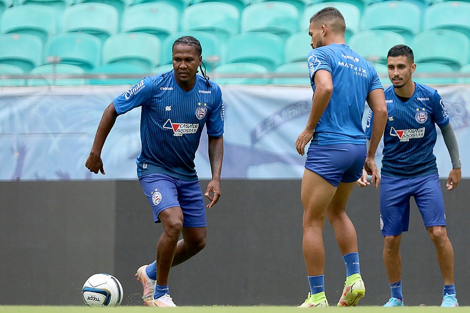 Rodallega sofre lesão muscular na coxa e vai desfalcar o Bahia na Série B