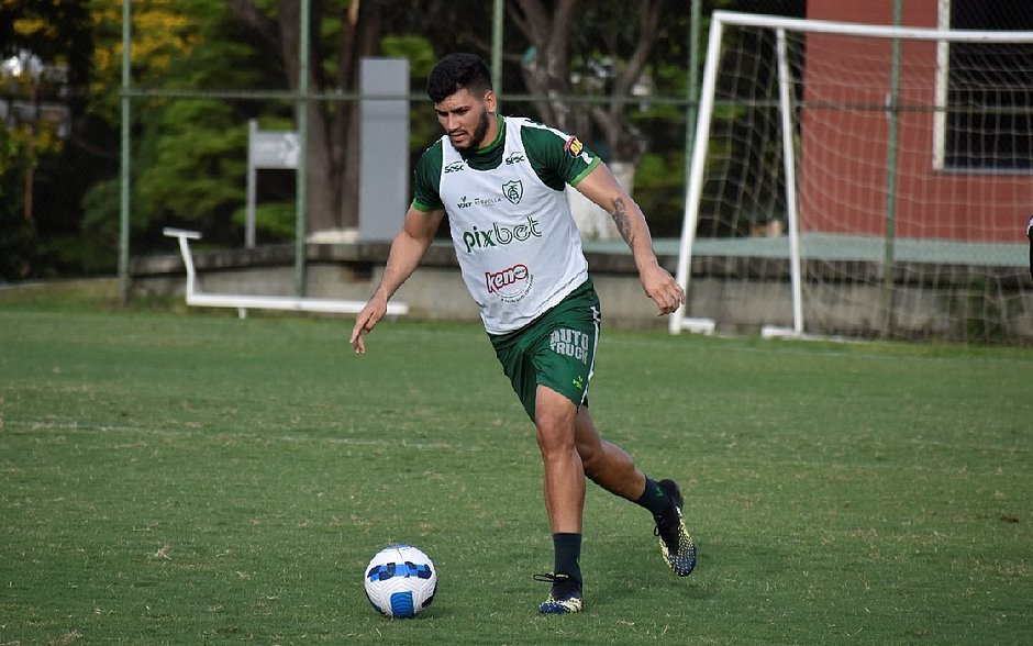 Bahia acerta a contratação do zagueiro Zé Vitor, ex-América-MG