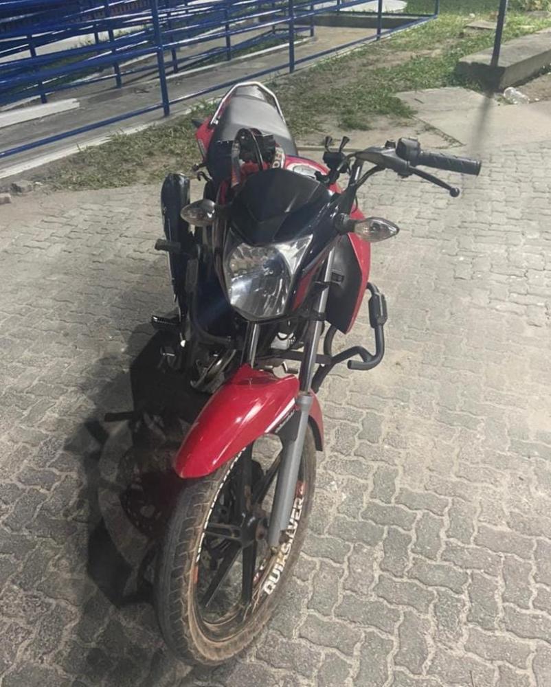 Motocicleta roubada em Camaçari é recuperada pela PM em Dias d’Ávila