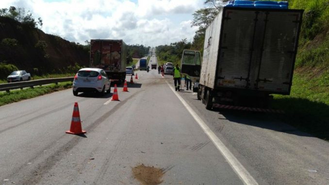 Acidente causa engarrafamento de 10km na BR-324