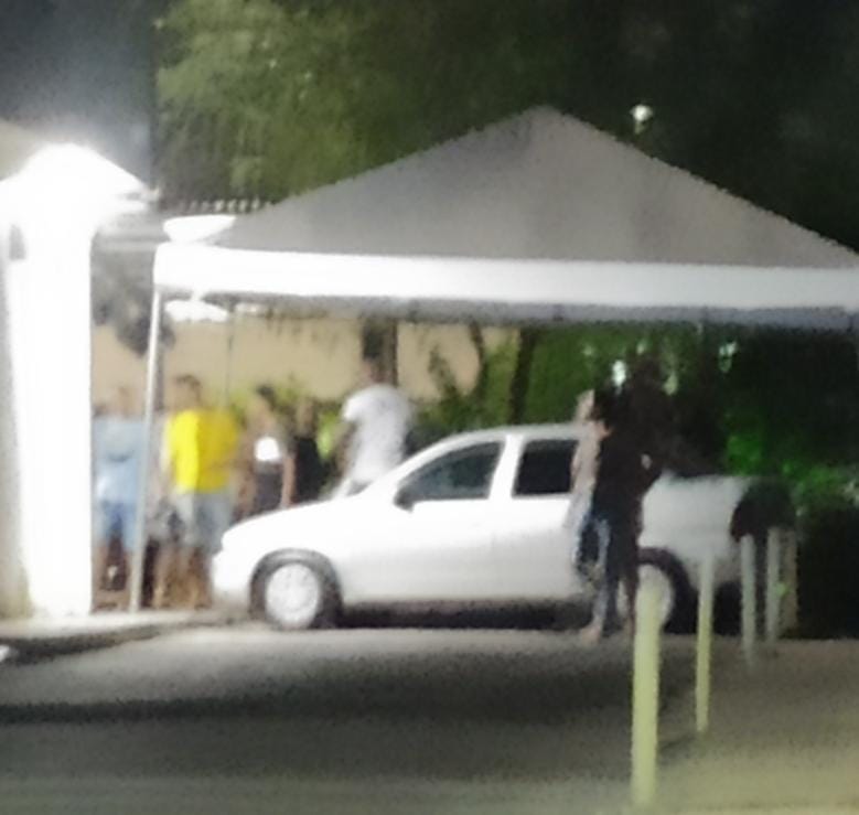  Ex-candidato a vereador de Camaçari é assassinado dentro de bar 