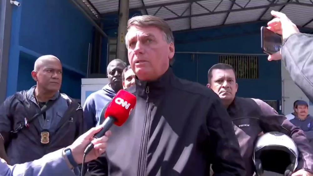 Bolsonaro desafia Moraes a prendê-lo por questionar o processo eleitoral 