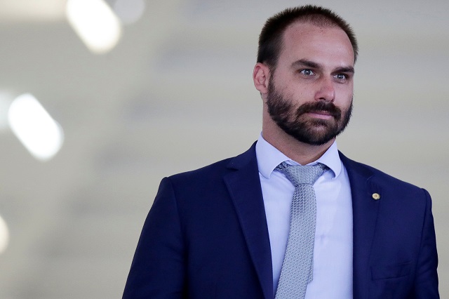Eduardo Bolsonaro recebe título de cidadão soteropolitano