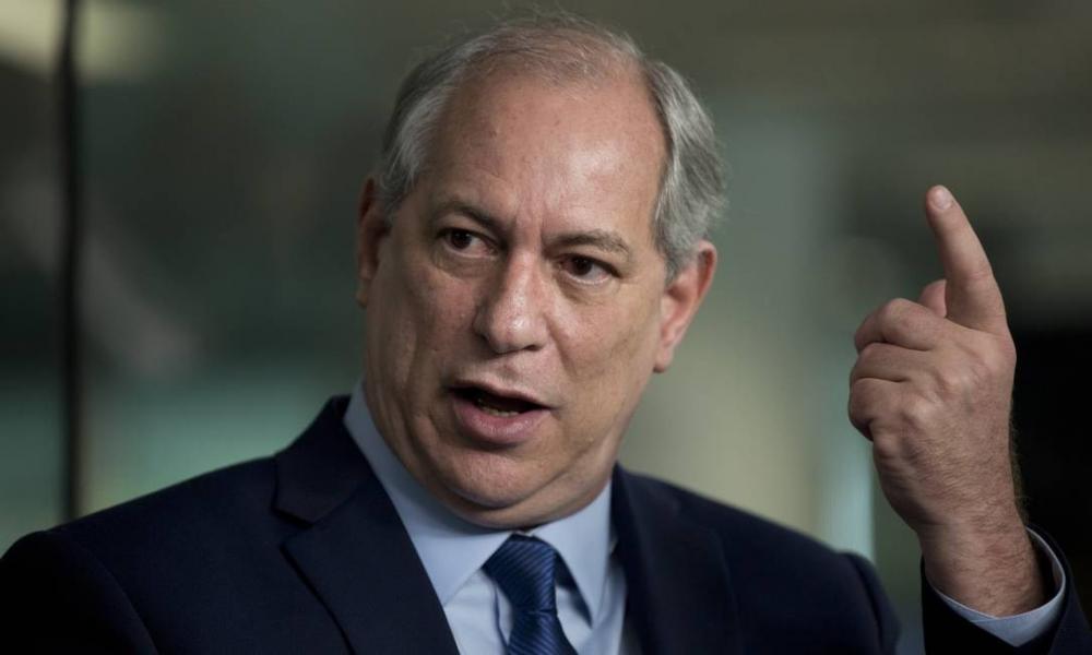 Ciro diz que saída de Moro abre caminho para negociações na terceira via