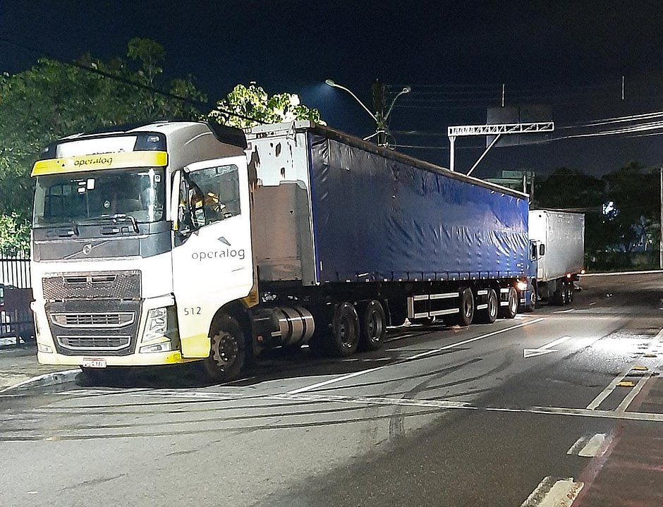 Motorista de empresa é preso por tentar roubar carga transportada em Camaçari