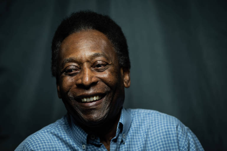 Pelé volta a ser internado em São Paulo para tratar tumor no cólon