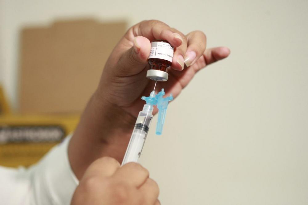 Dia D de vacinação contra influenza e sarampo acontecerá neste sábado (30)