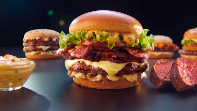 Após notificação do Procon, McDonald's retira McPicanha do cardápio