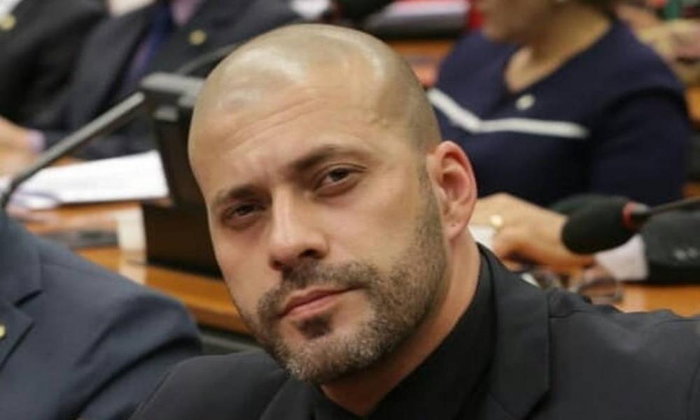 Deputado Daniel Silveira reforça que está elegível após indulto