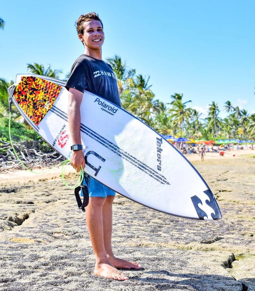Gabriel Leal, promessa do surfe baiano está de malas prontas para temporada na Indonésia 