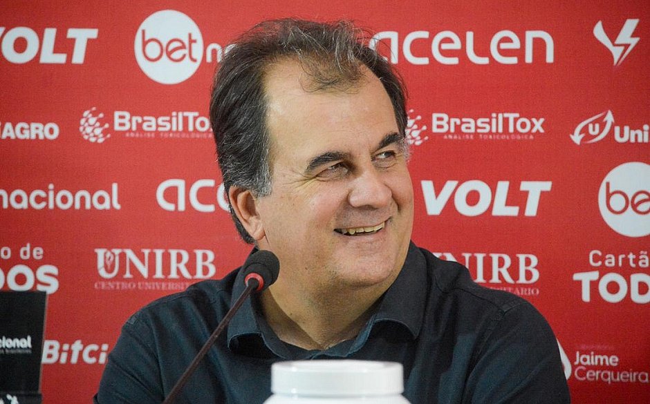 Vitória anuncia mais dois patrocinadores; acordos valem até 2023