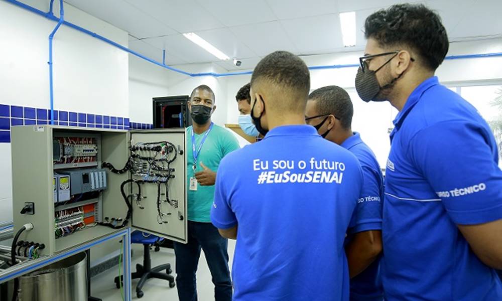 Senai abre inscrições para cursos técnicos com 745 vagas em Camaçari 