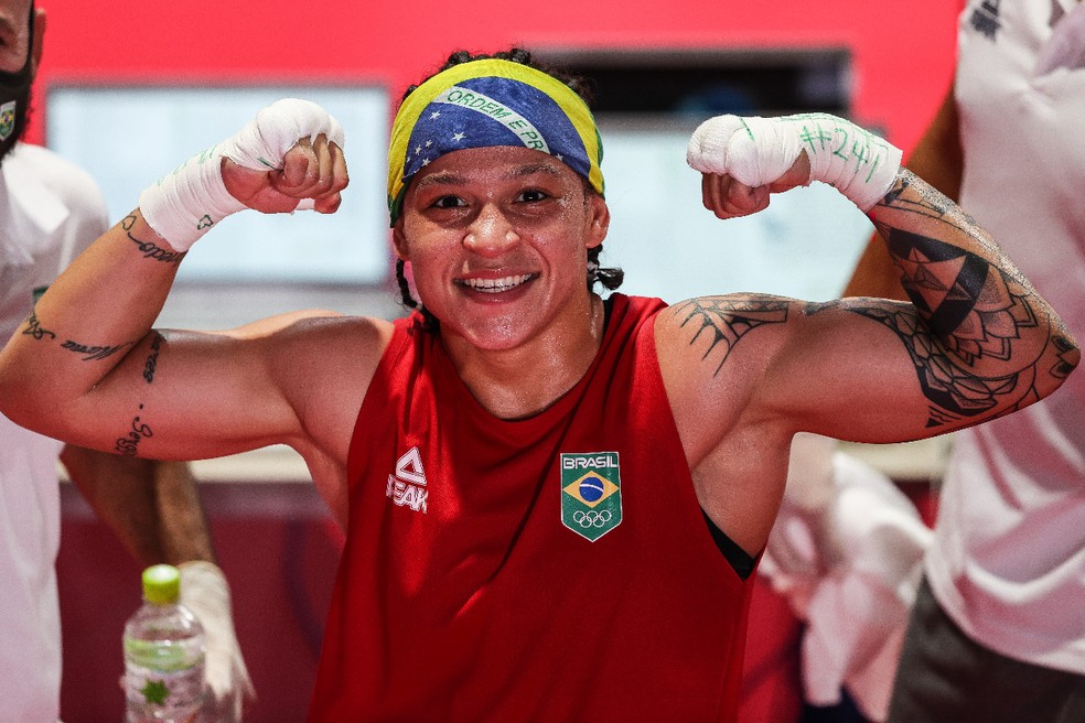Bia Ferreira vence italiana e avança à final do Mundial de Boxe