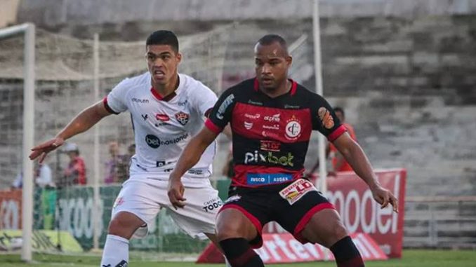 Vitória vence Campinense e se afasta do Z4 da Série C