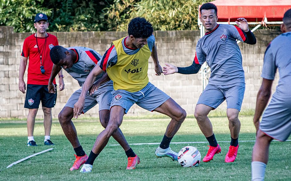 Vitória recebe Volta Redonda e tenta embalar sequência positiva na Série C