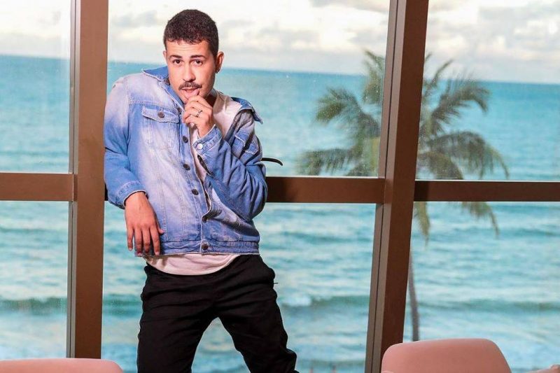 Carlinhos Maia vai divulgar rosto de bandidos que furtaram apartamento 